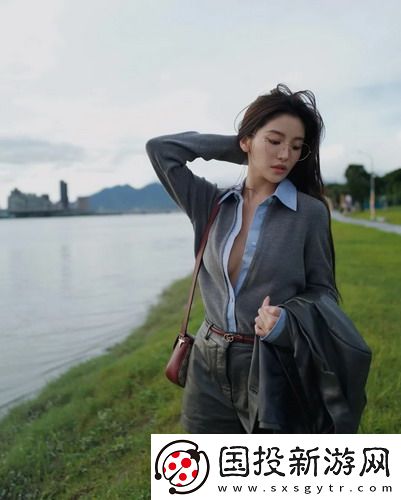 一片一片以a一a式的詞原創傳媒版